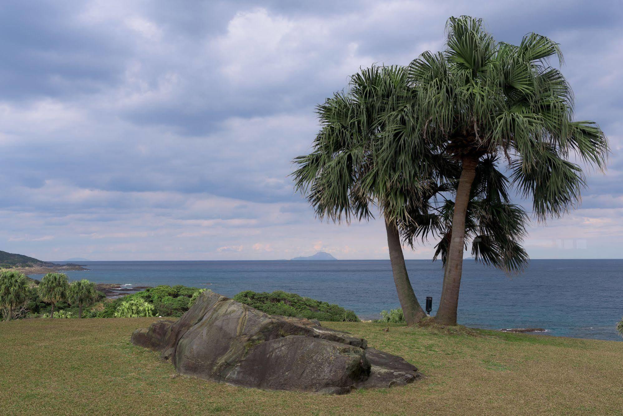 The Hotel Yakushima Ocean & Forest Exteriör bild
