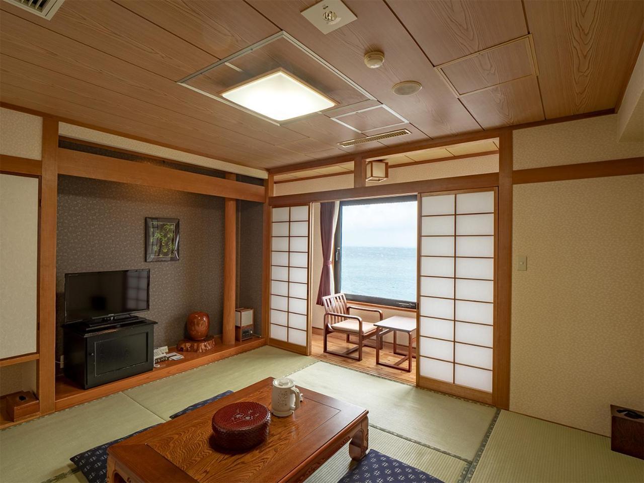 The Hotel Yakushima Ocean & Forest Exteriör bild