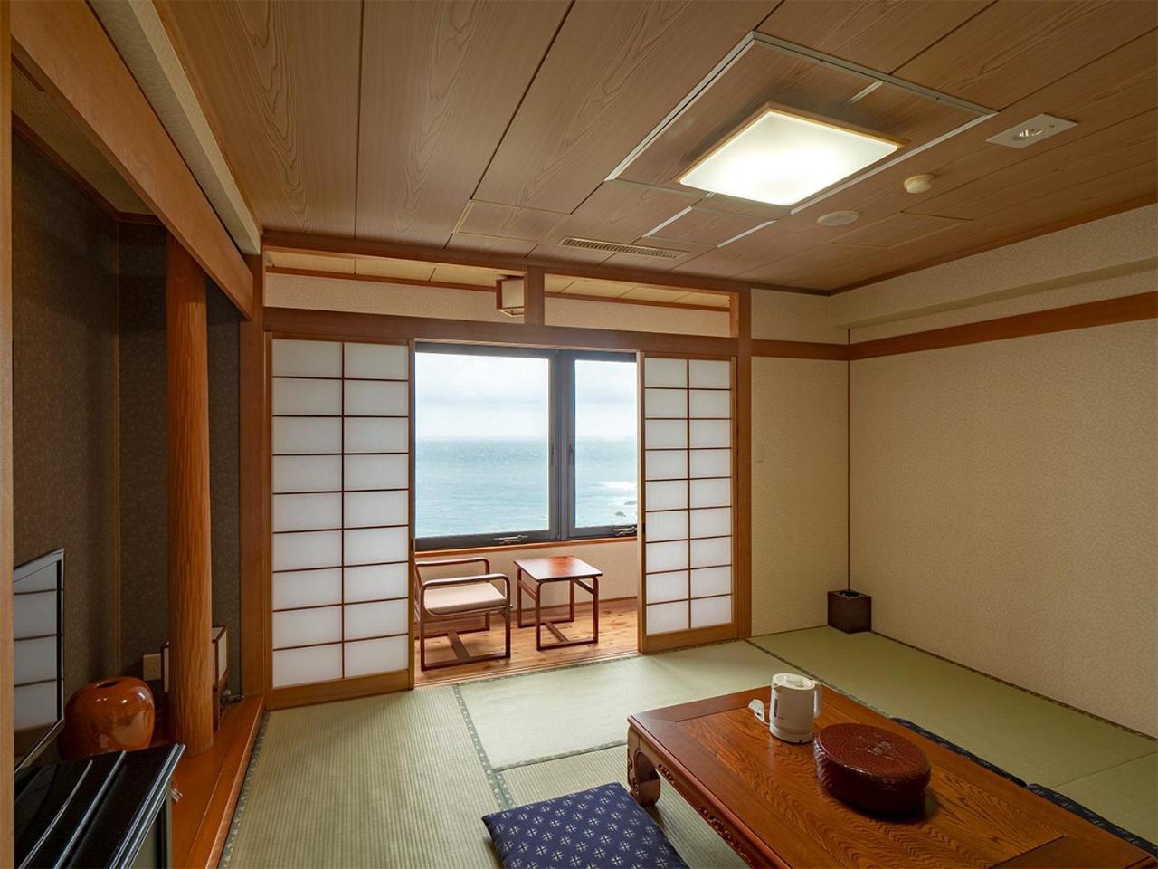 The Hotel Yakushima Ocean & Forest Exteriör bild
